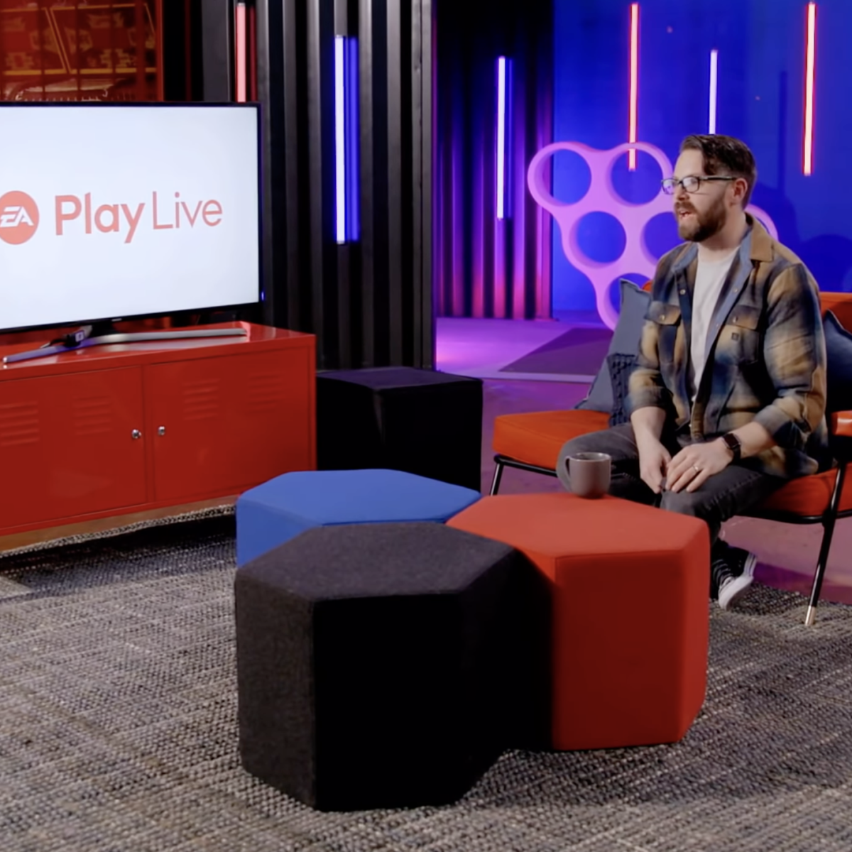 EA Play Live - Host - Live Streaming Content